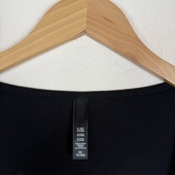 SKIMS Soft Lounge Long Sleeve Ribbed Dress Onyx - Picture 7 of 11